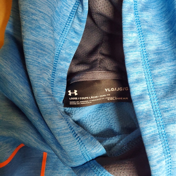 Size 10 12  Big Boys Under Armour sweatshirt - Picture 3 of 4